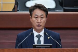 진형석 전북도의회 교육위원장  전북교육청, 부적격 업체와 교육용 범용 SW 용역 계약