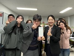 “현장 목소리에 귀 기울이며”…정읍시청 김행숙 국장, 복지관 찾아 성금 전달